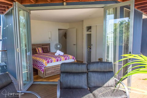 Valla's Beach House - ACT Tourism 15