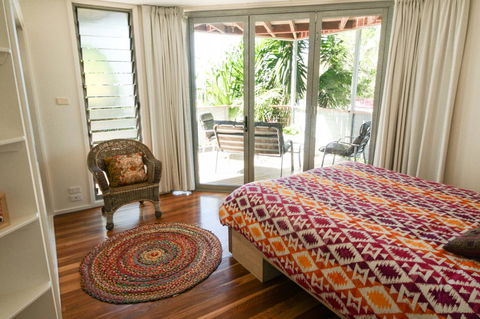 Valla's Beach House - ACT Tourism 16