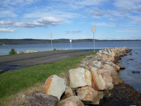 Bush & Bay Cottage - ACT Tourism 5