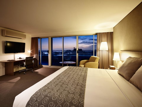 Hotel Urban St Leonards - ACT Tourism 4