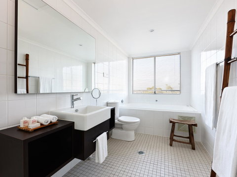 Hotel Urban St Leonards - ACT Tourism 16
