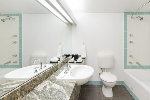 Holiday Inn Parramatta, An IHG Hotel - ACT Tourism 7