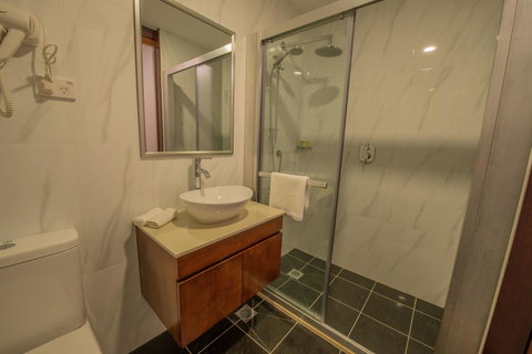 Megaboom City Hotel - ACT Tourism 32