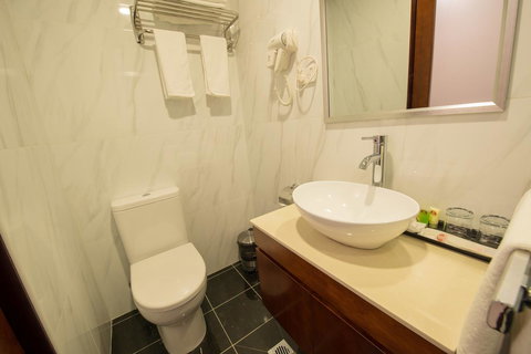 Megaboom City Hotel - ACT Tourism 14