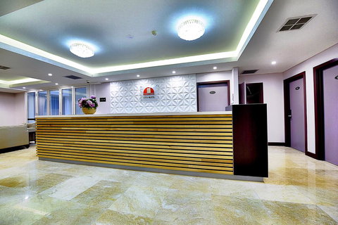Megaboom City Hotel - ACT Tourism 7