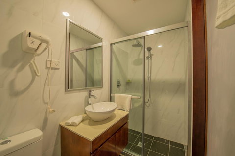 Megaboom City Hotel - ACT Tourism 25