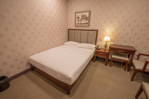 Megaboom City Hotel - ACT Tourism 9