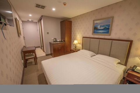 Megaboom City Hotel - ACT Tourism 17