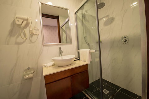 Megaboom City Hotel - ACT Tourism 23