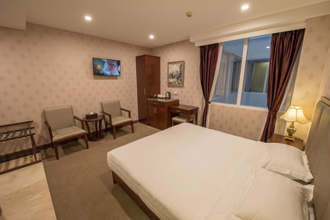 Megaboom City Hotel - ACT Tourism 13