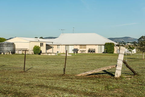 Madigan Wine Country Cottages - ACT Tourism 32