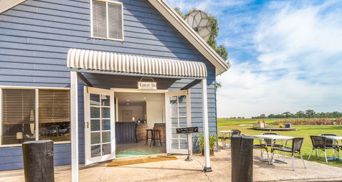 Madigan Wine Country Cottages - ACT Tourism 22