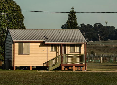 Madigan Wine Country Cottages - ACT Tourism 34