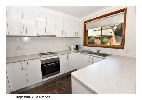 Hopetoun Villa - ACT Tourism 8