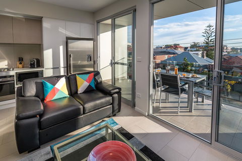 Hamilton Executive Apartments - ACT Tourism 8