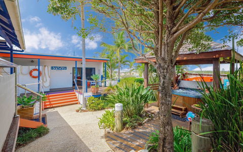 Coast Yamba - Adults Only - ACT Tourism 4