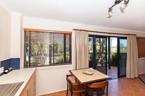 Coast Yamba - Adults Only - ACT Tourism 32