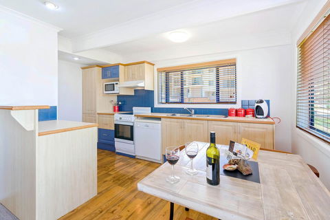 Coast Yamba - Adults Only - ACT Tourism 8