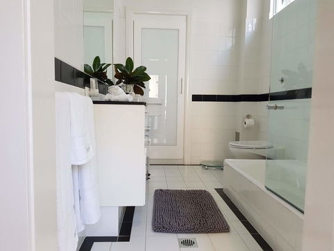 Private Room - Luxury Mosman Home - ACT Tourism 20
