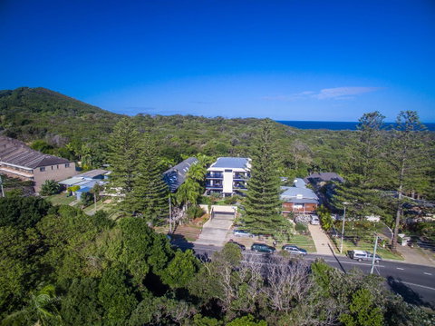 Cape Apartments - ACT Tourism 6