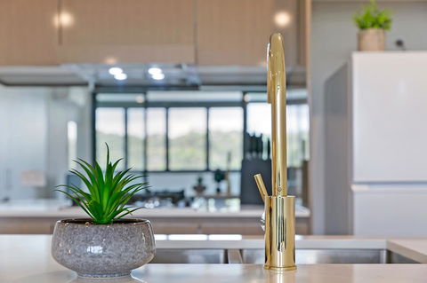 Stylish And Neat Two Bed Apartment In Wentworth Point - ACT Tourism 2