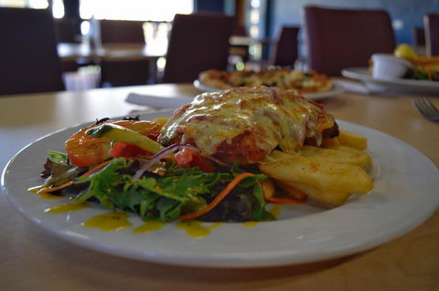 Brolga Hotel Motel - Coleambally - ACT Tourism 25