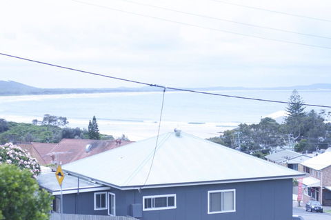 Clareview, 8 Korogora Street - ACT Tourism 8
