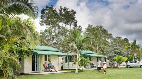Glen Villa Resort - ACT Tourism 0