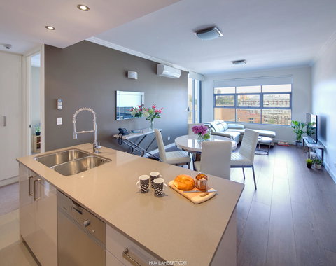 Zara Tower â€“ Luxury Suites And Apartments - ACT Tourism 31