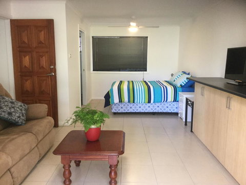 Rocketz At Berrara Beach - ACT Tourism 21