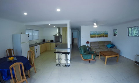 Rocketz At Berrara Beach - ACT Tourism 18