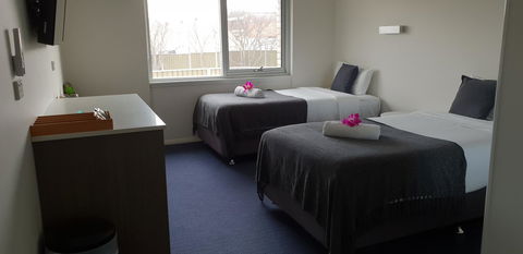 Carlton Suites - ACT Tourism 10