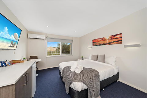Carlton Suites - ACT Tourism 23