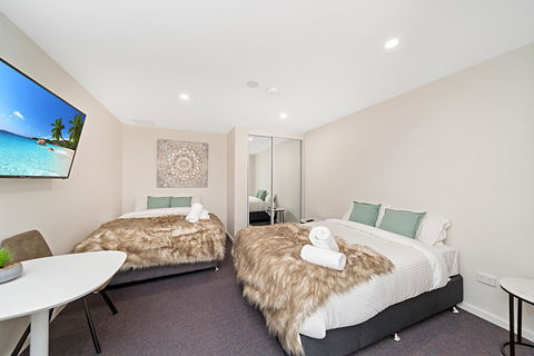 Carlton Suites - ACT Tourism 4