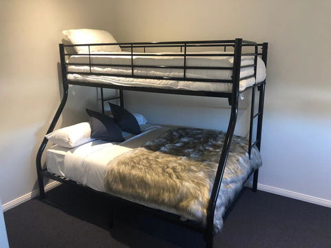 Carlton Suites - ACT Tourism 37