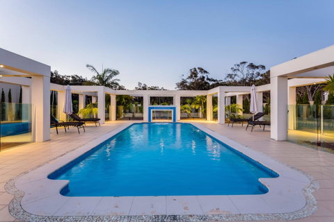 One Mile Mansion - Private Coastal Retreat FREE FAMILY ADVENTURE PASS - ACT Tourism 0