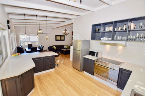 Wildlife Lodge Katoomba - ACT Tourism 18