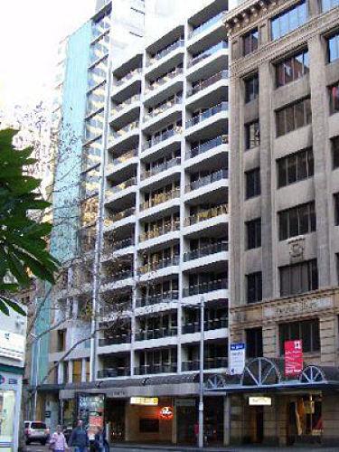 Madison Carrington Apartments - ACT Tourism 0