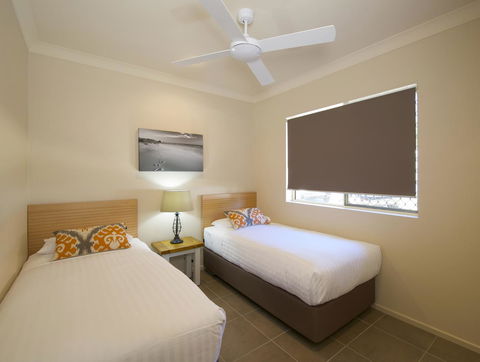 Marty's @ Little Beach - ACT Tourism 15