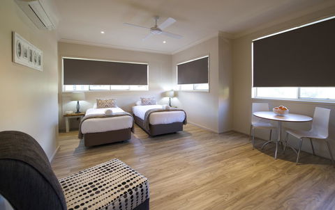 Marty's @ Little Beach - ACT Tourism 21