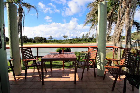 Beachfront 3, 25 Willow Street - ACT Tourism 4