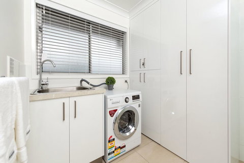 Sleeping In Style - Central & Sophisticated - ACT Tourism 2