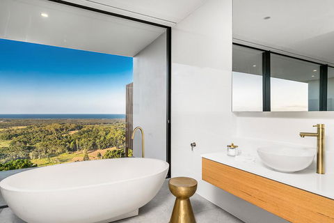 Sundays At Byron - ACT Tourism 37