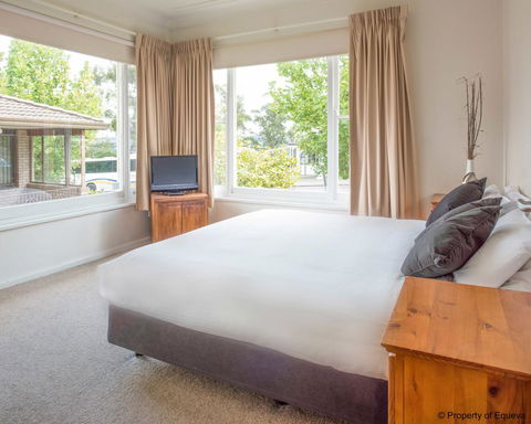 Villa Blue - ACT Tourism 16