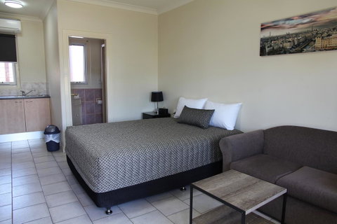 Tumut Apartments - ACT Tourism 9