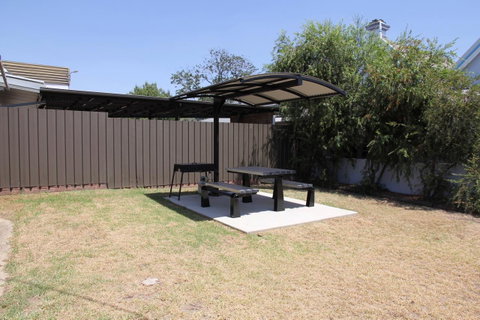 Tumut Apartments - ACT Tourism 19