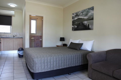 Tumut Apartments - ACT Tourism 3