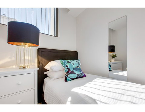 Walk To The Convention Centre, Casino, City - ACT Tourism 6