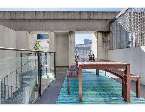 Walk To The Convention Centre, Casino, City - ACT Tourism 16