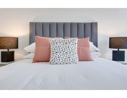 Walk To The Convention Centre, Casino, City - ACT Tourism 25